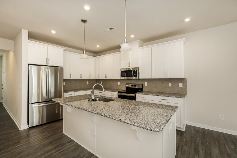 Building Photo - 307 Pond Place Ln