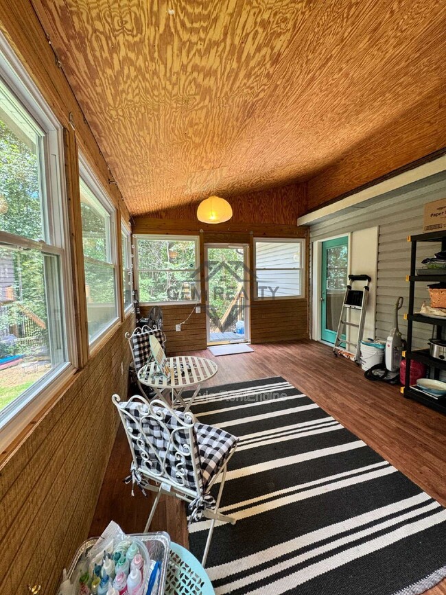 Building Photo - 21 Countryside Dr