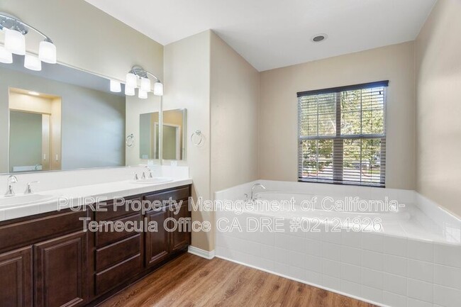 Building Photo - 46342 Lone Pine Dr