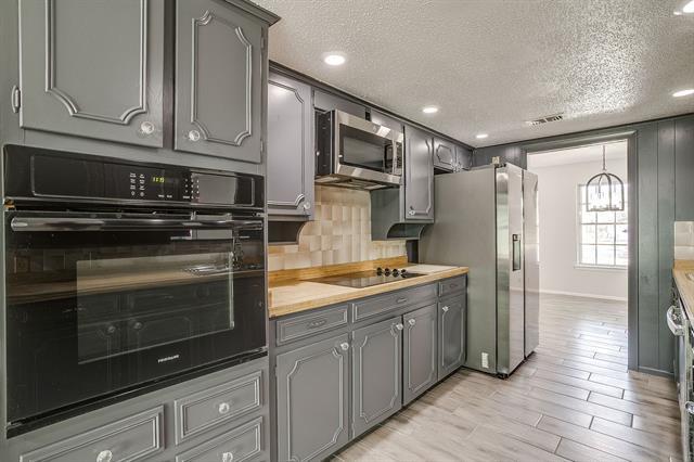 Building Photo - 1225 Crestwood Dr