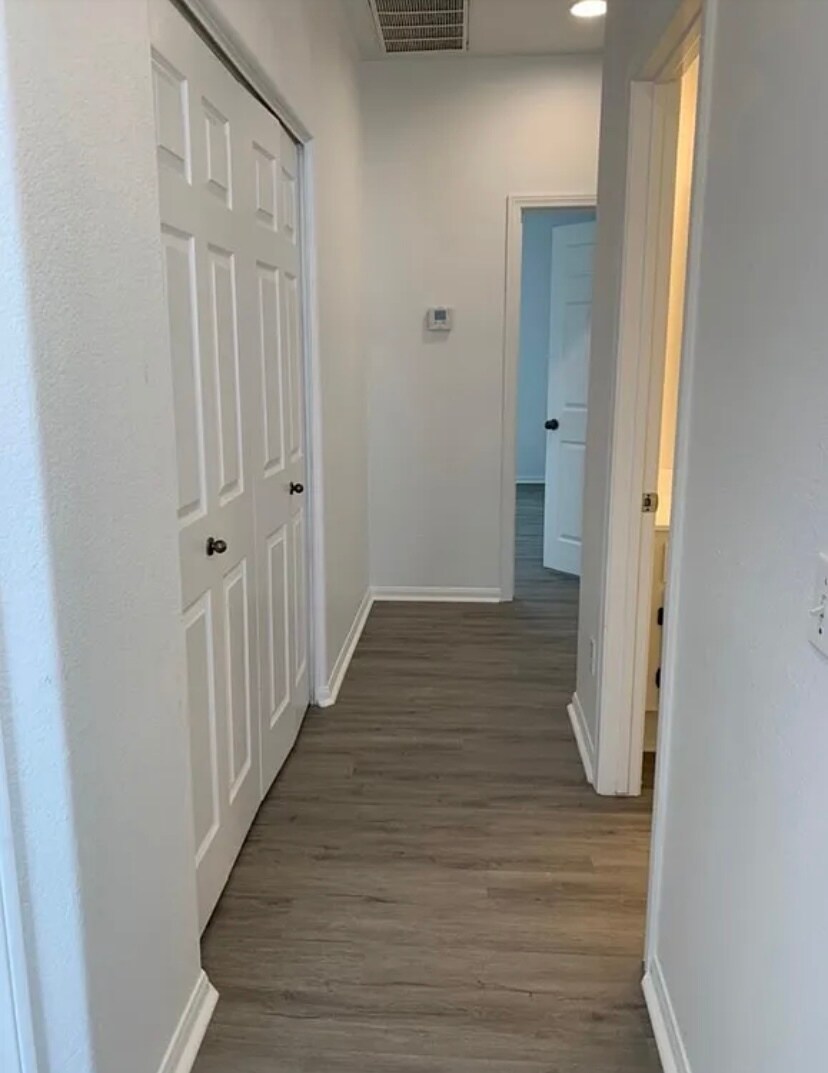 Building Photo - 1460 Rancho Rose Way