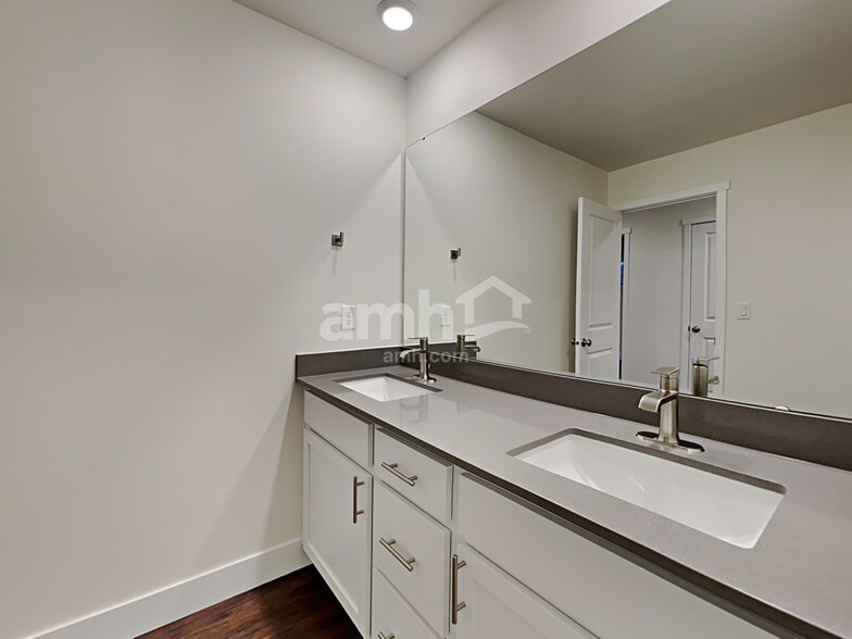 Building Photo - 20012 43rd Ave E