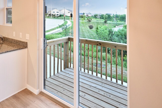 Deck off Dining Room - 3443 Glenbrook Cir S