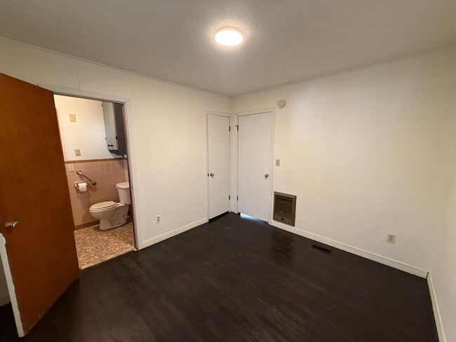 Building Photo - Guntersville, AL Home for Rent!