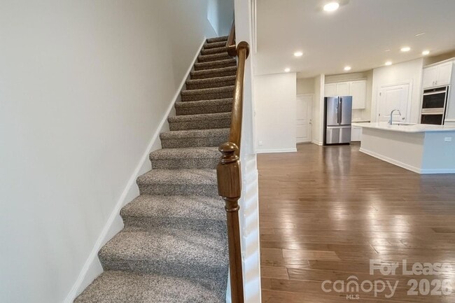 Building Photo - 826 Windage Wy