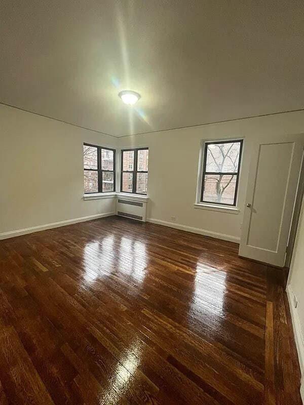 Building Photo - 500 W