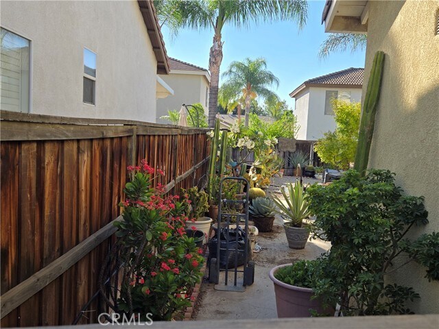 Building Photo - 8796 Flatiron Ct