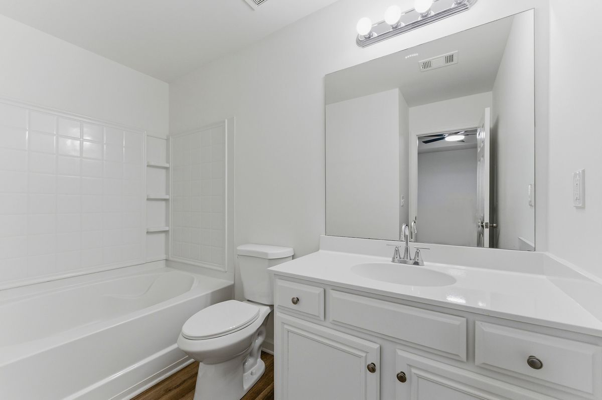 Building Photo - 585 McWilliams Rd SE