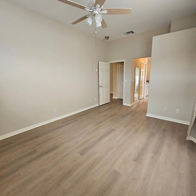 Building Photo - 5095 China Sea Dr