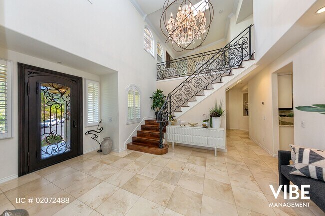 Building Photo - Gated Community-Lynn Oaks Estates Pool Hom...