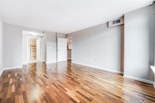 Building Photo - 700 1st St