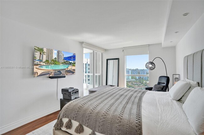 Building Photo - 21205 Yacht Club Dr