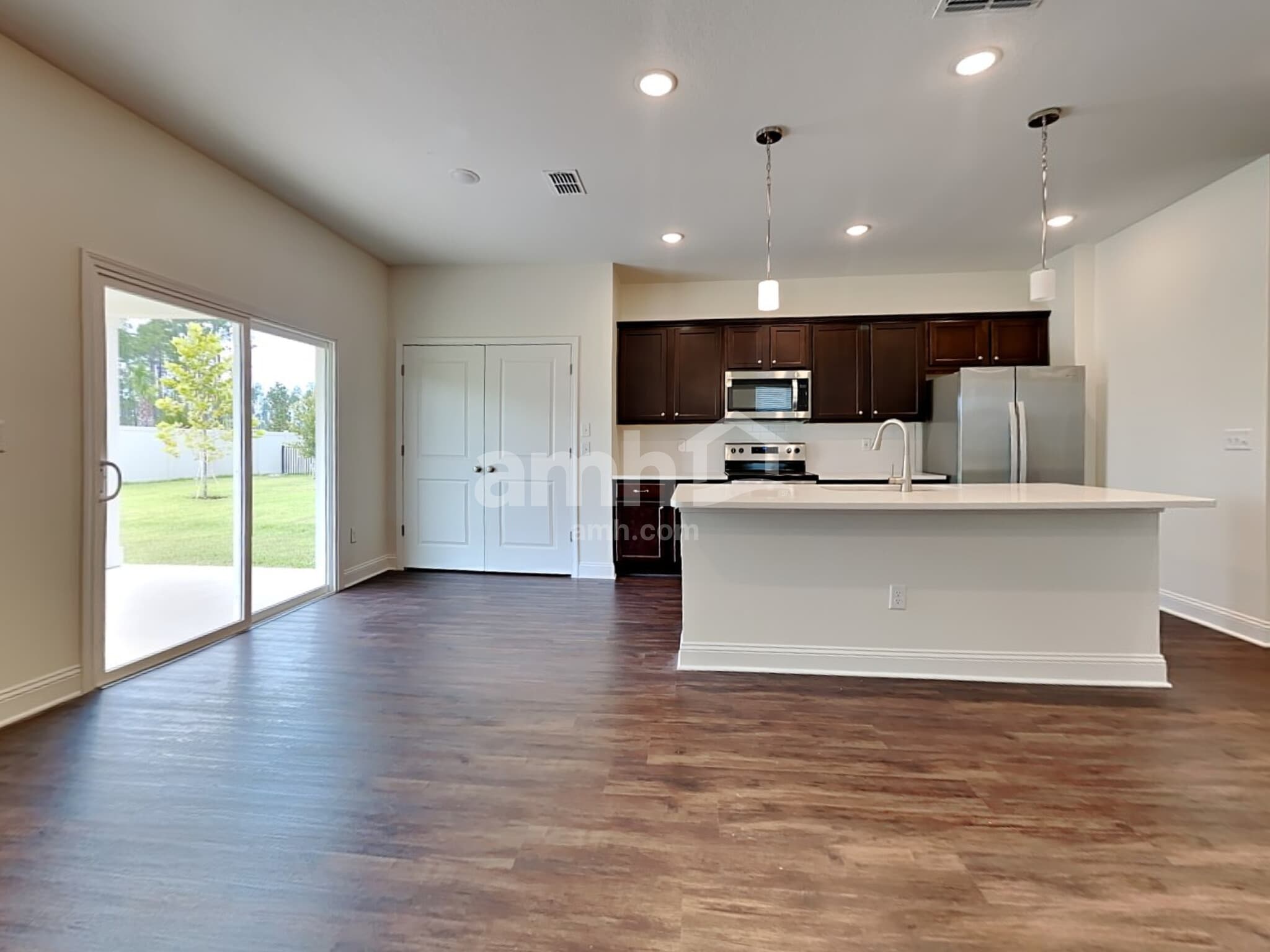 Building Photo - 531 Onate Cir