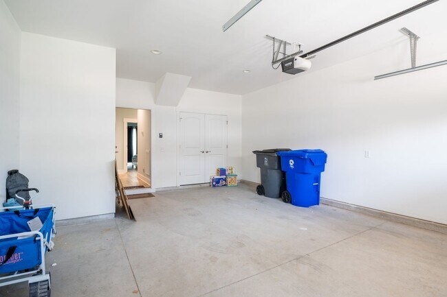 Building Photo - PLAN AND SECURE YOUR WINTER GETAWAY NOW