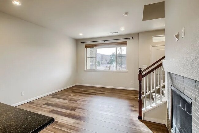 Building Photo - 8986 E Phillips Dr