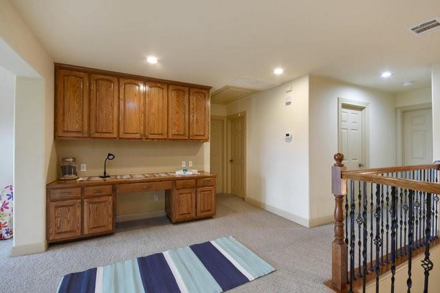 Building Photo - 9900 Tree Bend Cove