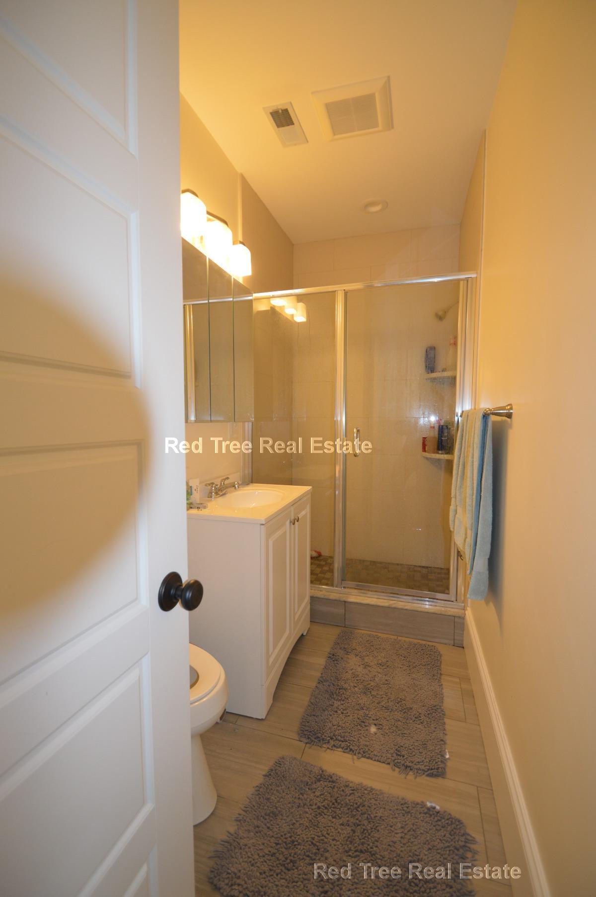 Building Photo - 29 Commonwealth Terrace