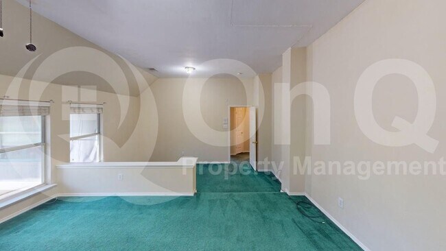 Building Photo - 2210 Elm Falls Pl