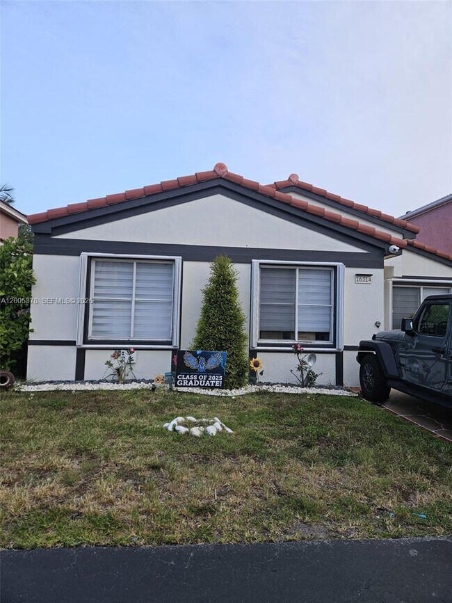 Building Photo - 16314 SW 97th St