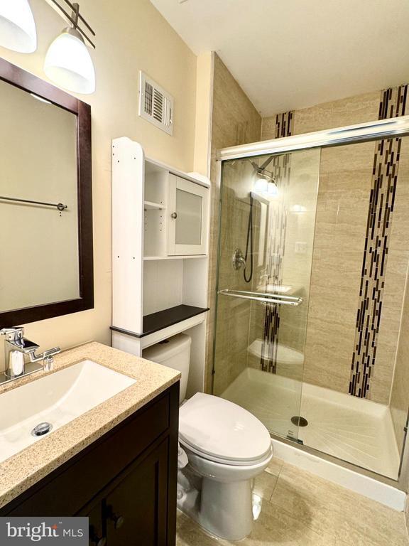 Building Photo - 6291 Kerrydale Dr