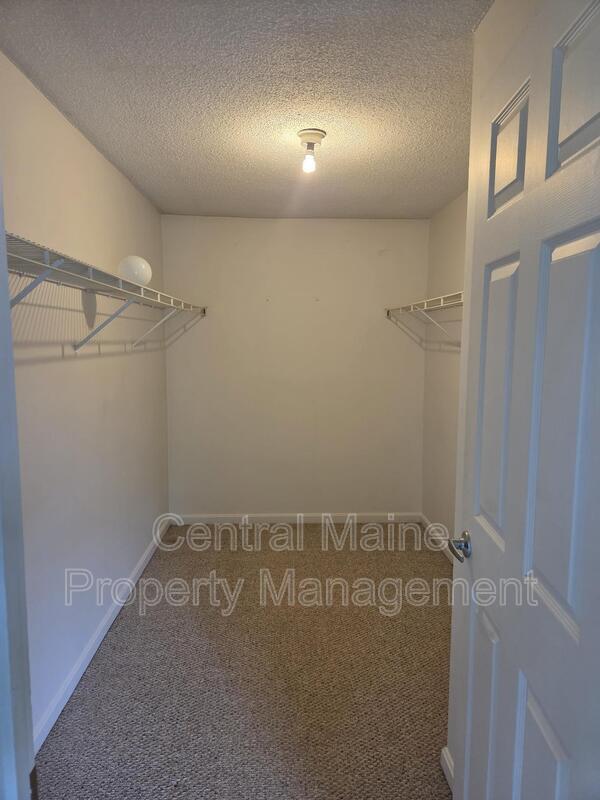 Building Photo - 37 Northern Avenue Heights