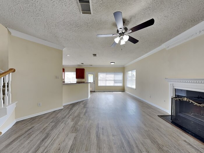 Building Photo - 104 Cloudbridge Dr