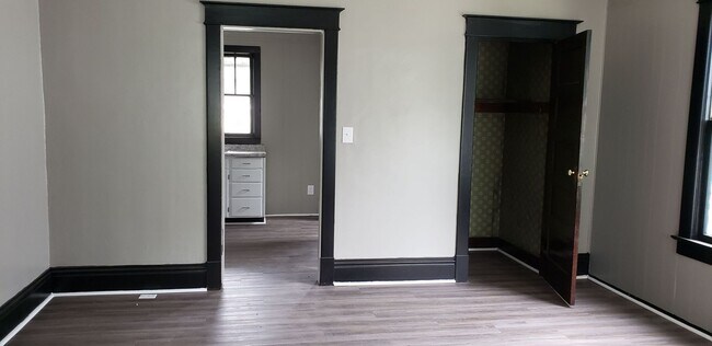 Building Photo - 617-619 13th Street