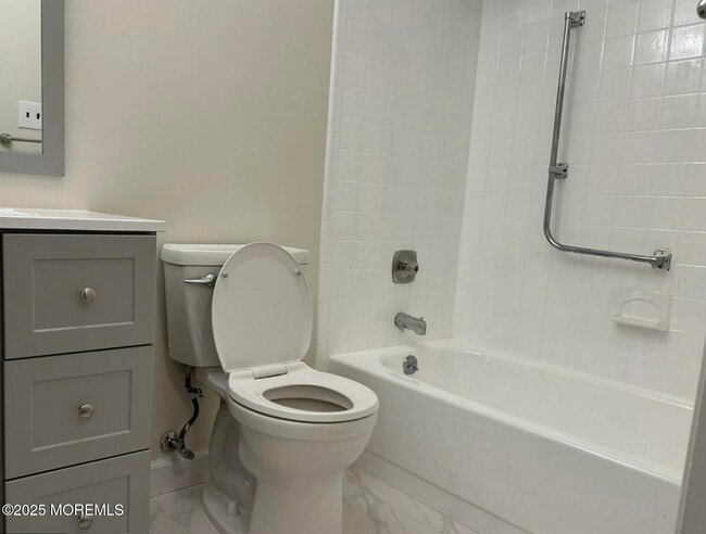 Building Photo - 211 Covered Bridge Blvd