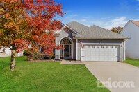 Building Photo - 437 Abbeydale Way