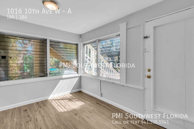 Building Photo - 1016 10th Ave W