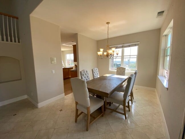 Building Photo - Great 4 Bd/3Bth in the San Marcos Santa Fe...