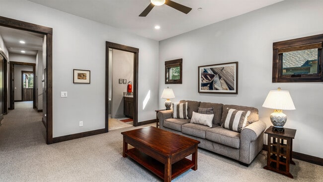 Building Photo - 9265 Heartwood Dr
