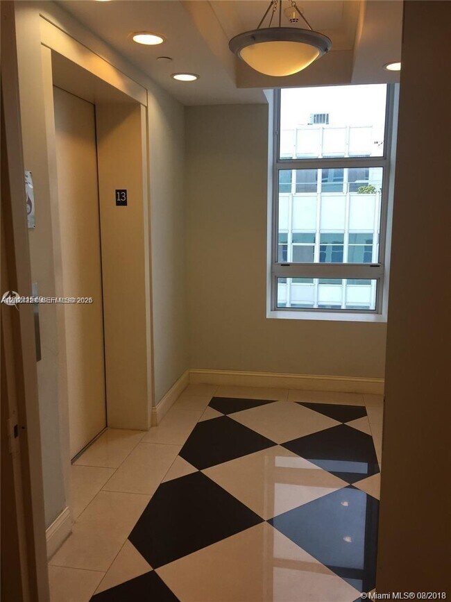 Building Photo - 111 E Flagler St