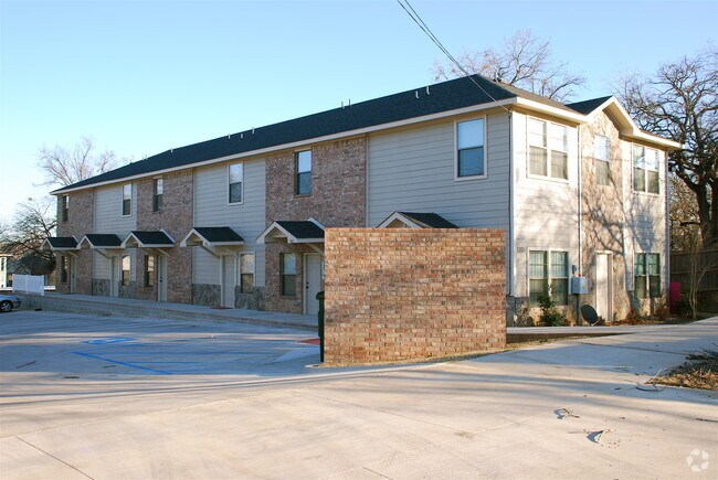 Building Photo - Bernard Village