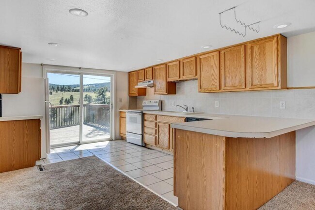 Building Photo - 24126 Cody Park Rd