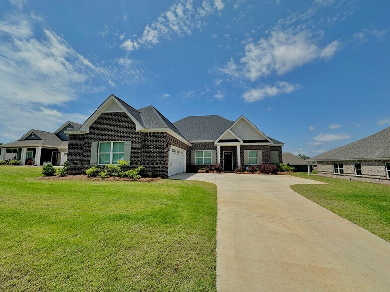 Primary Photo - Hidden Lakes Subdivision - Opelika