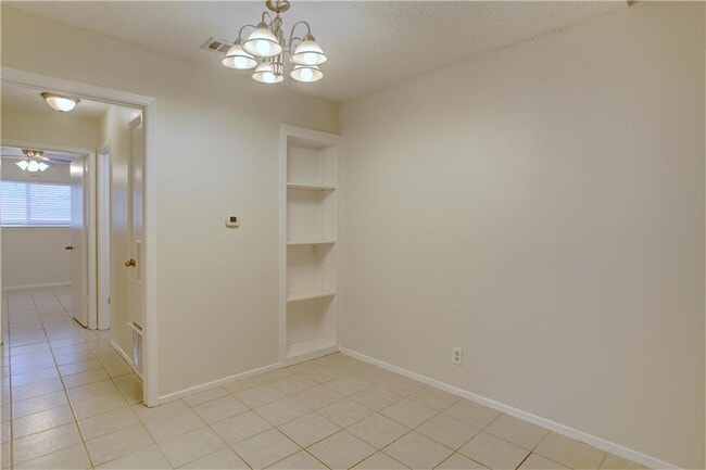Building Photo - 5808 Emerald Forest Dr