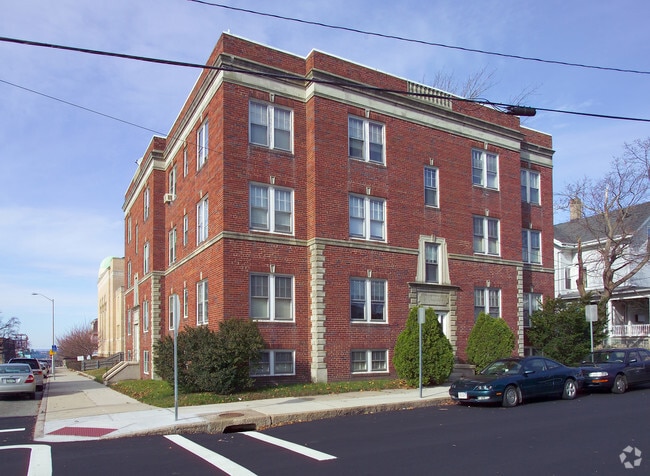 Building Photo - Carlton Apartments