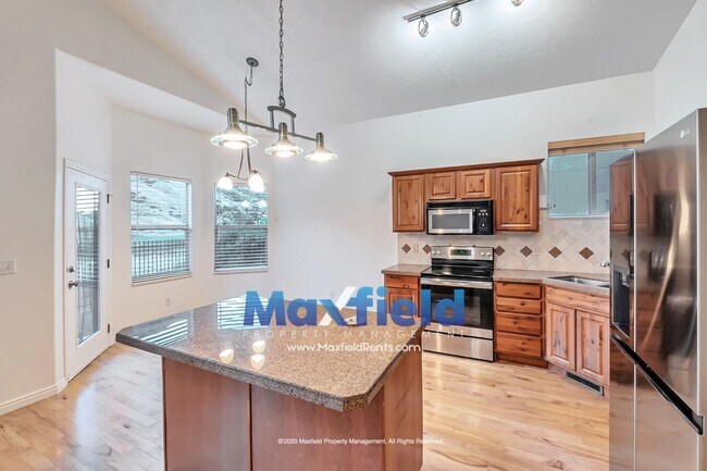 Building Photo - Cedar Hills Home with Views - Lone Peak Hi...