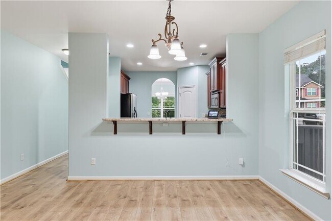 Building Photo - 13 Concordia Dr