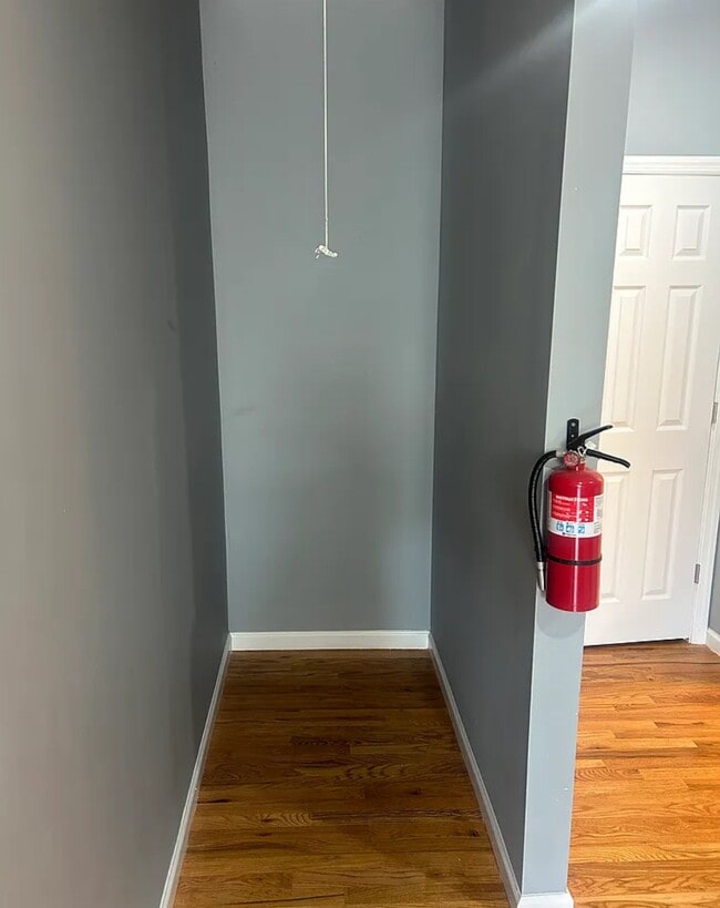 Building Photo - 231 Dayton Ave