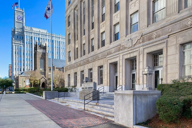 Building Photo - The Courthouse