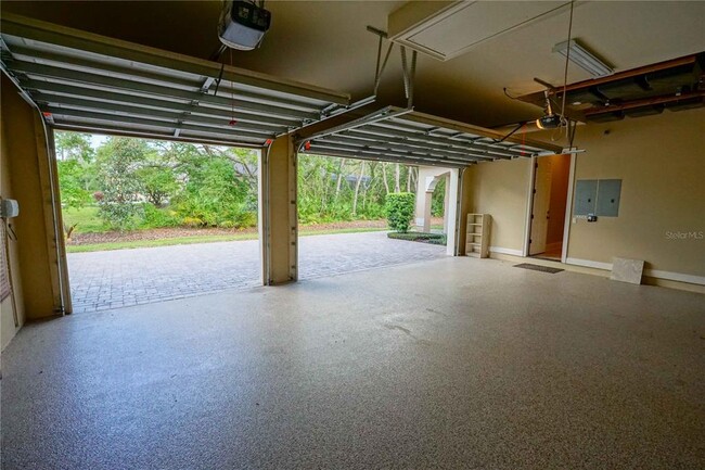 Building Photo - 1720 Brackenhurst Pl
