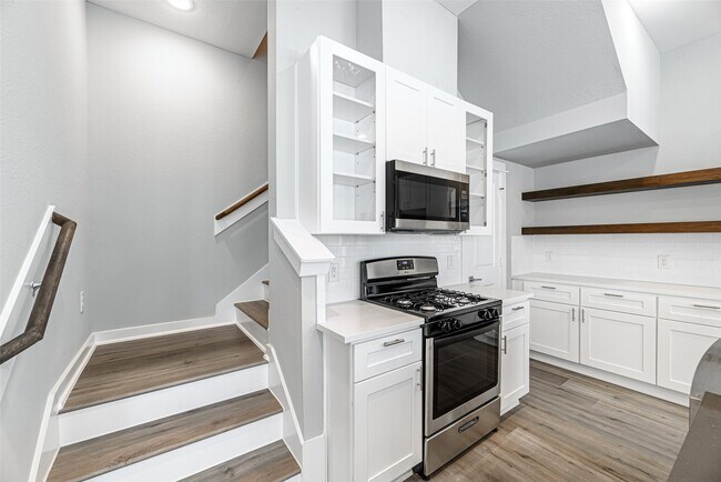 Building Photo - 8423 Berry Brush Ln
