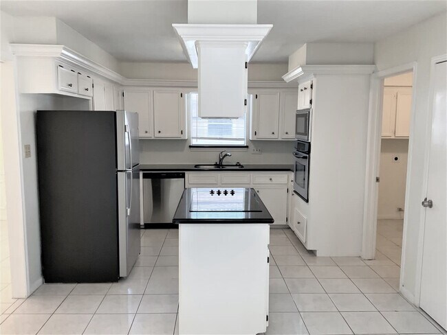 Building Photo - 4907 Eagle Trail Dr