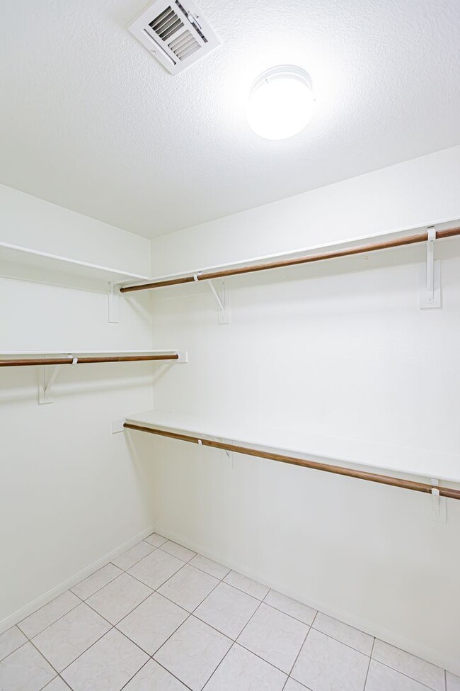 Building Photo - 1 Story home located in Southern Highlands.