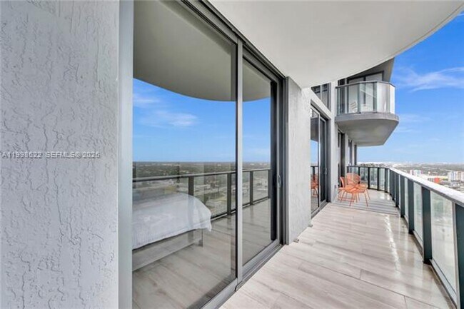 Building Photo - 121 NE 34th St