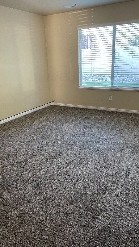 Building Photo - 411 W 2000 S