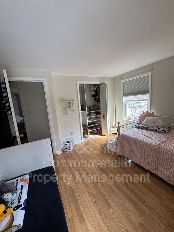 Building Photo - 26 Tiverton Ave