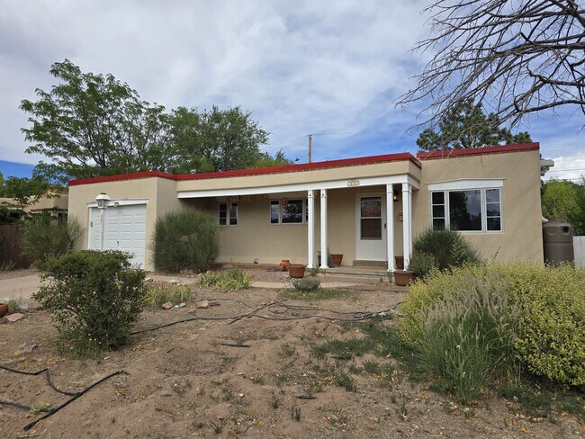 Building Photo - 133 Sereno Dr